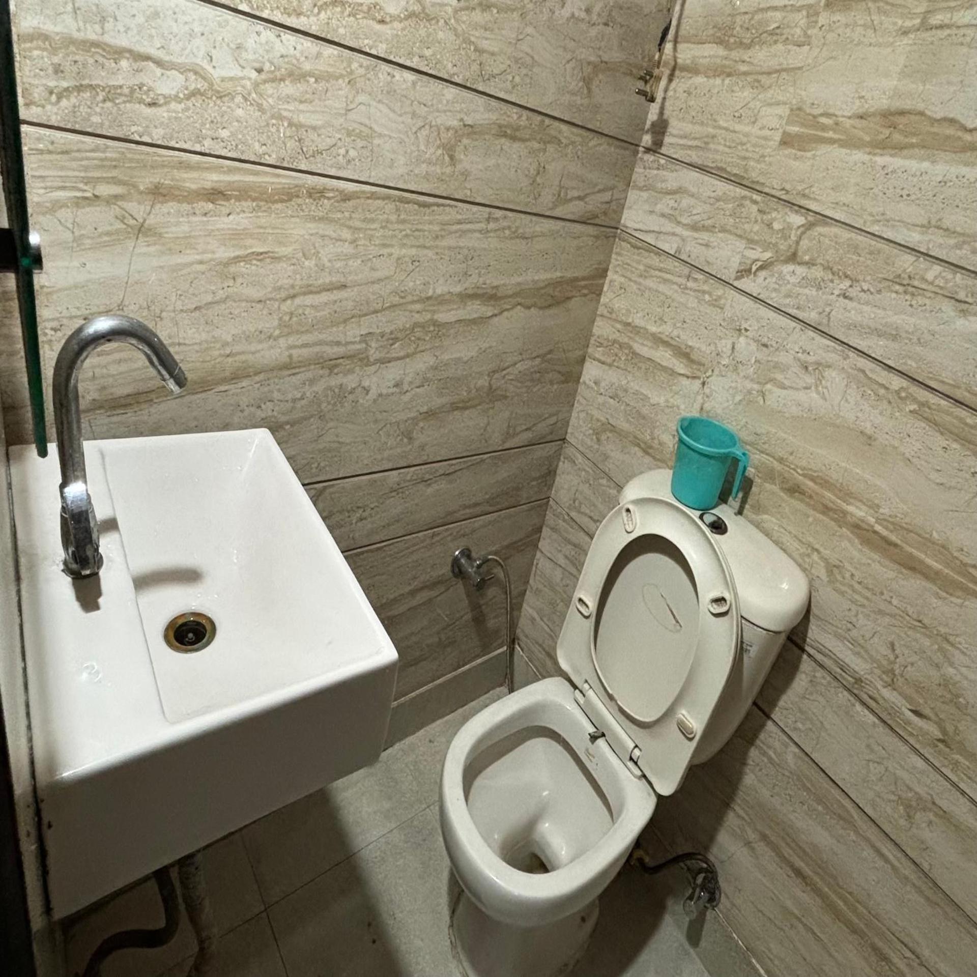 Hotel Pk International Near By New Delhi Station I Couple Friendly 객실 사진